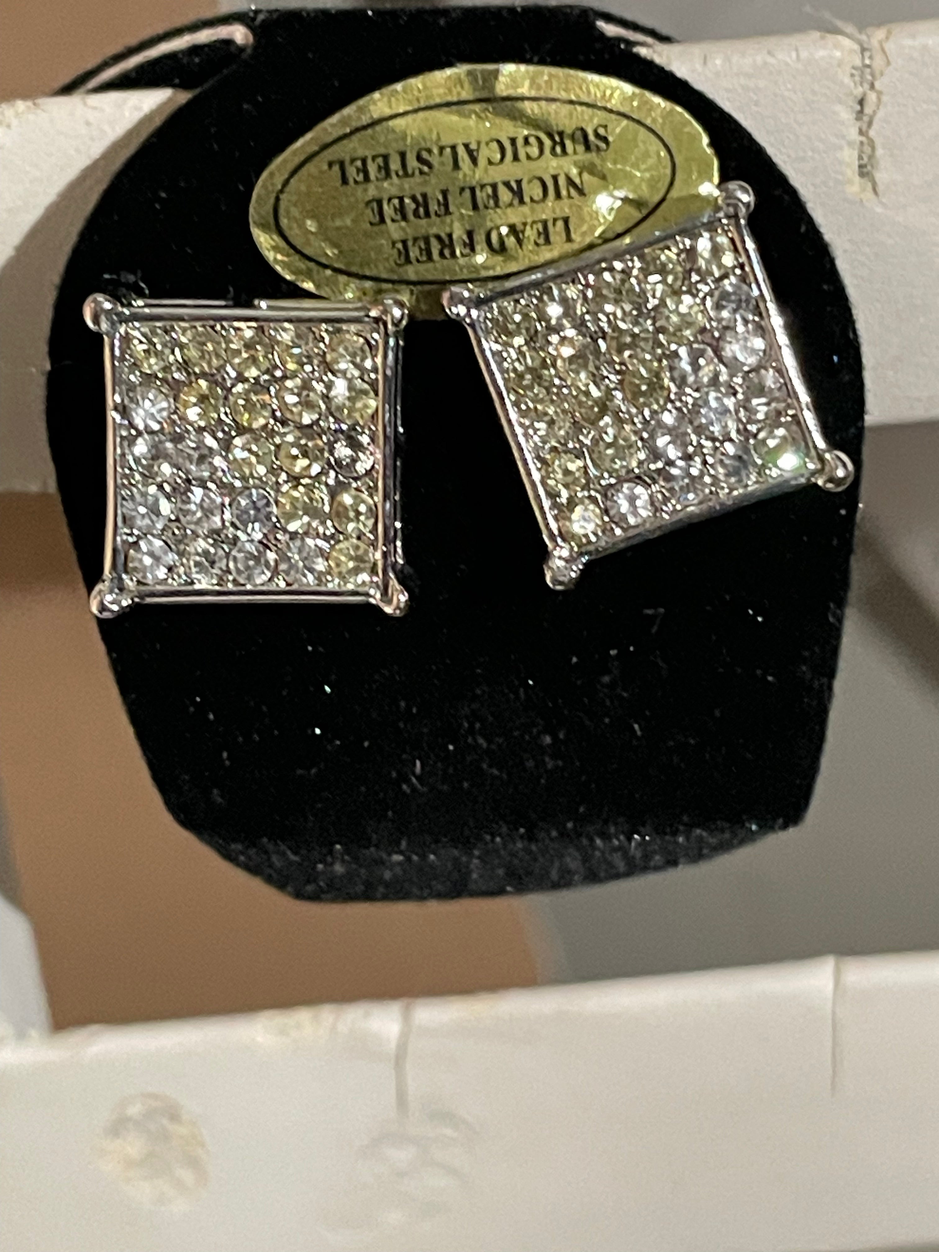 Square Face Dimension Earrings