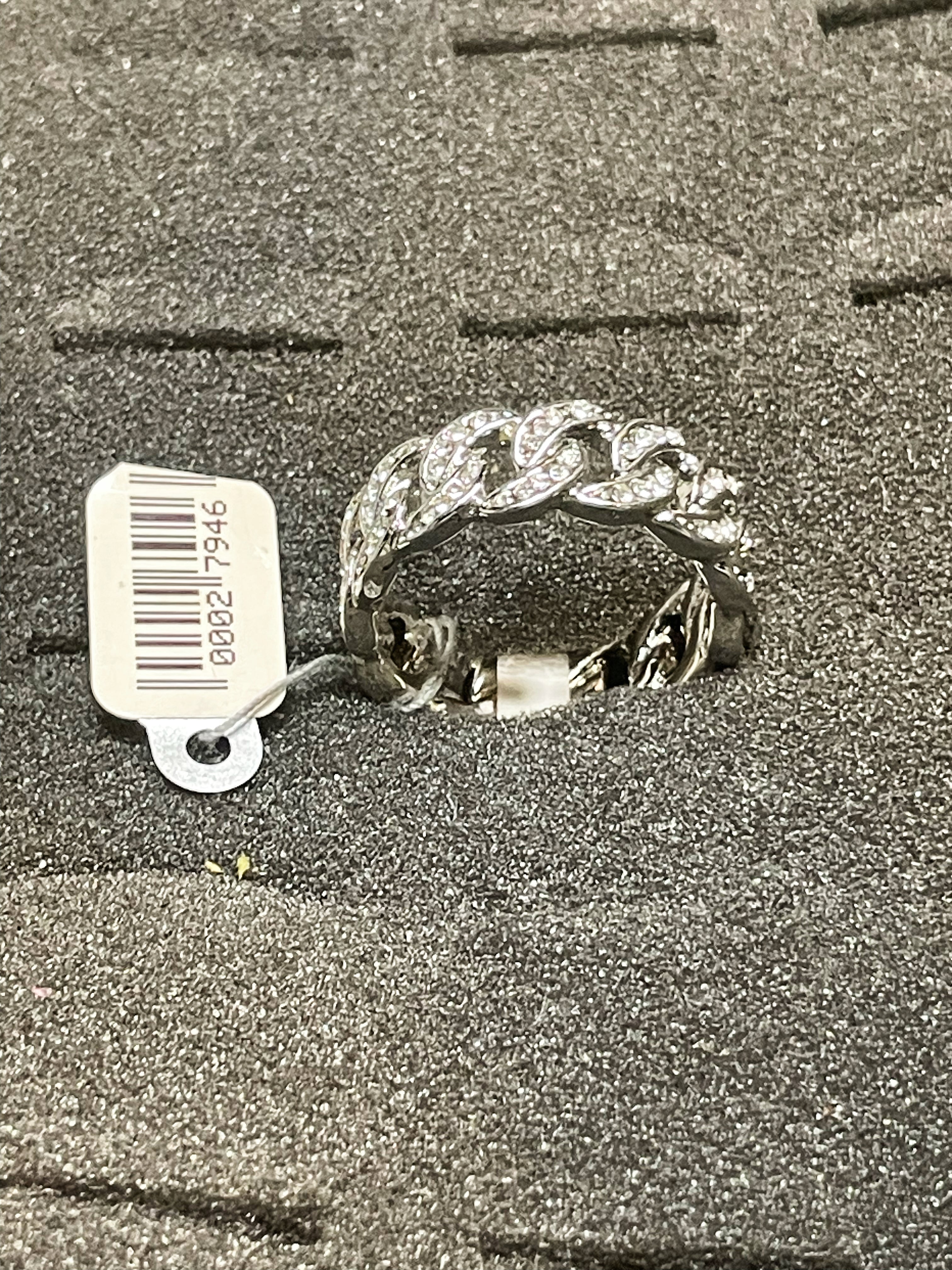 ￼￼ Silver Cuban Link Diamond Ring ￼